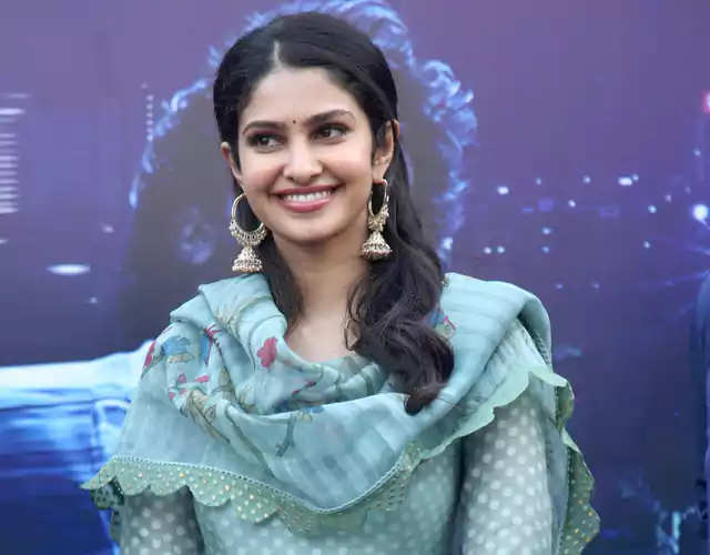 Manasa Varanasi Cute Photos